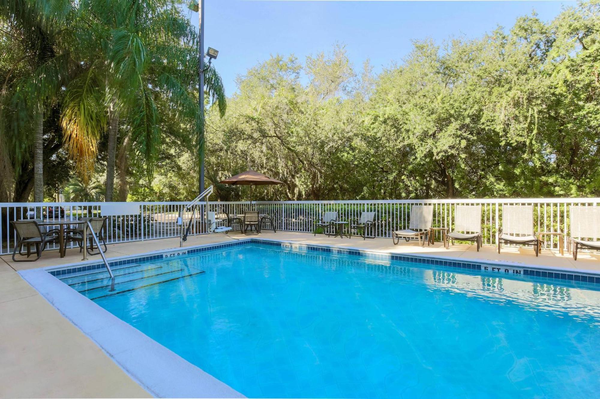 Fairfield Inn And Suites By Marriott Tampa Brandon Heartland Экстерьер фото