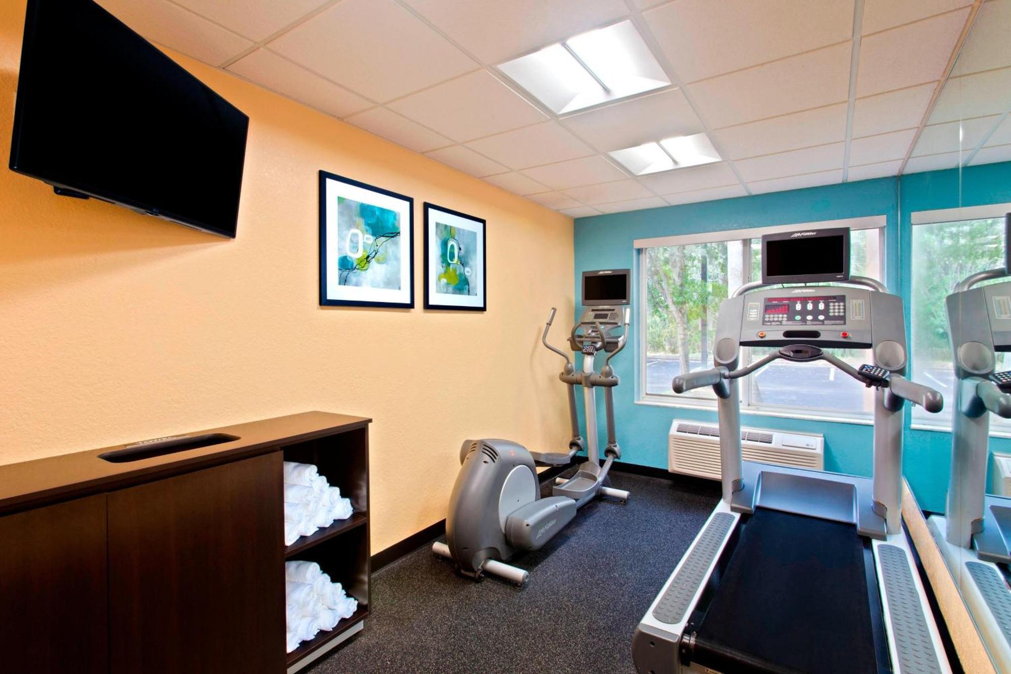 Fairfield Inn And Suites By Marriott Tampa Brandon Heartland Экстерьер фото