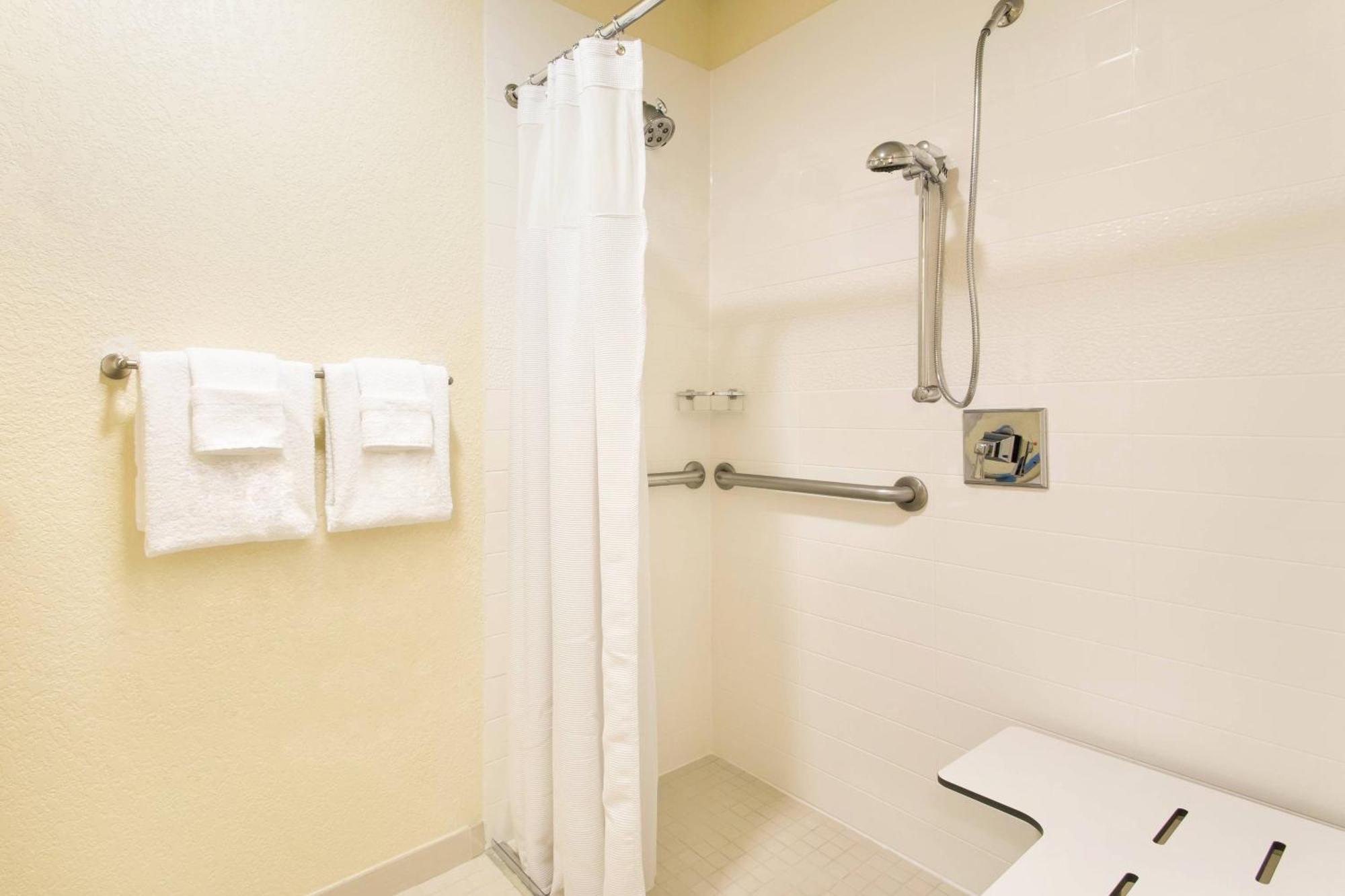 Fairfield Inn And Suites By Marriott Tampa Brandon Heartland Экстерьер фото