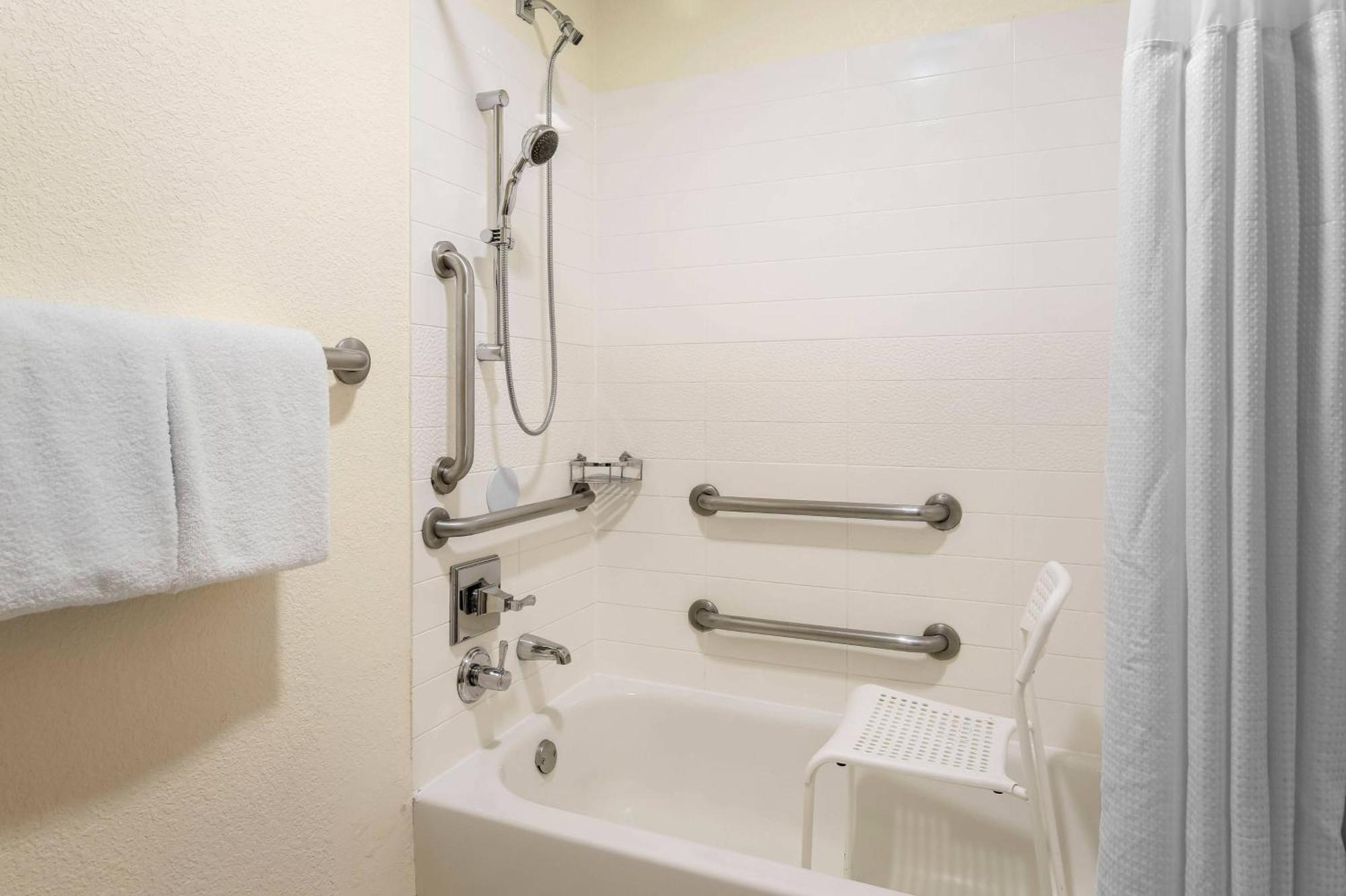 Fairfield Inn And Suites By Marriott Tampa Brandon Heartland Экстерьер фото