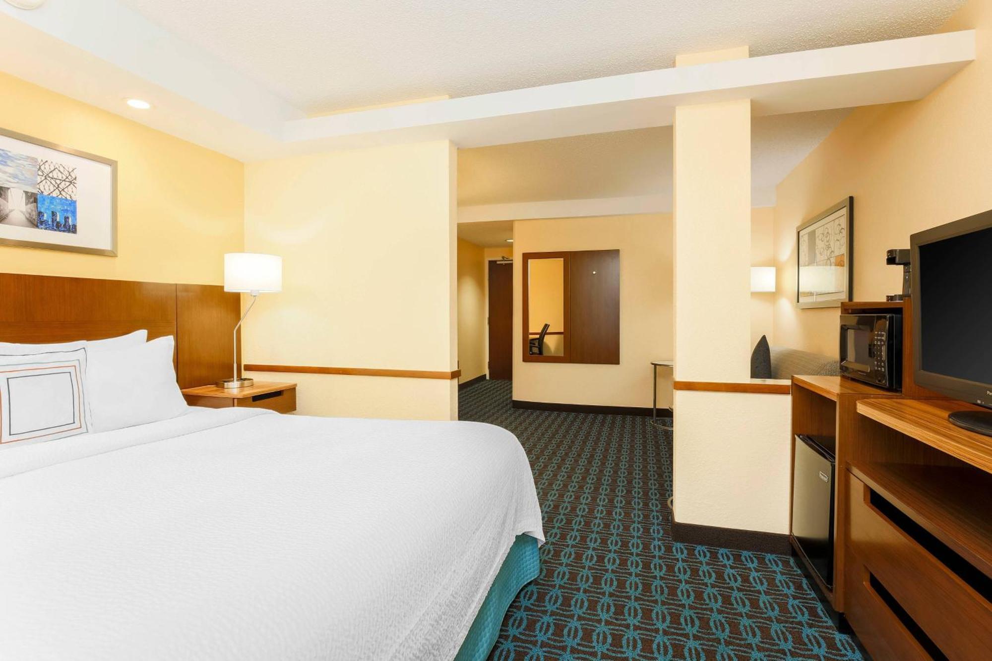 Fairfield Inn And Suites By Marriott Tampa Brandon Heartland Экстерьер фото