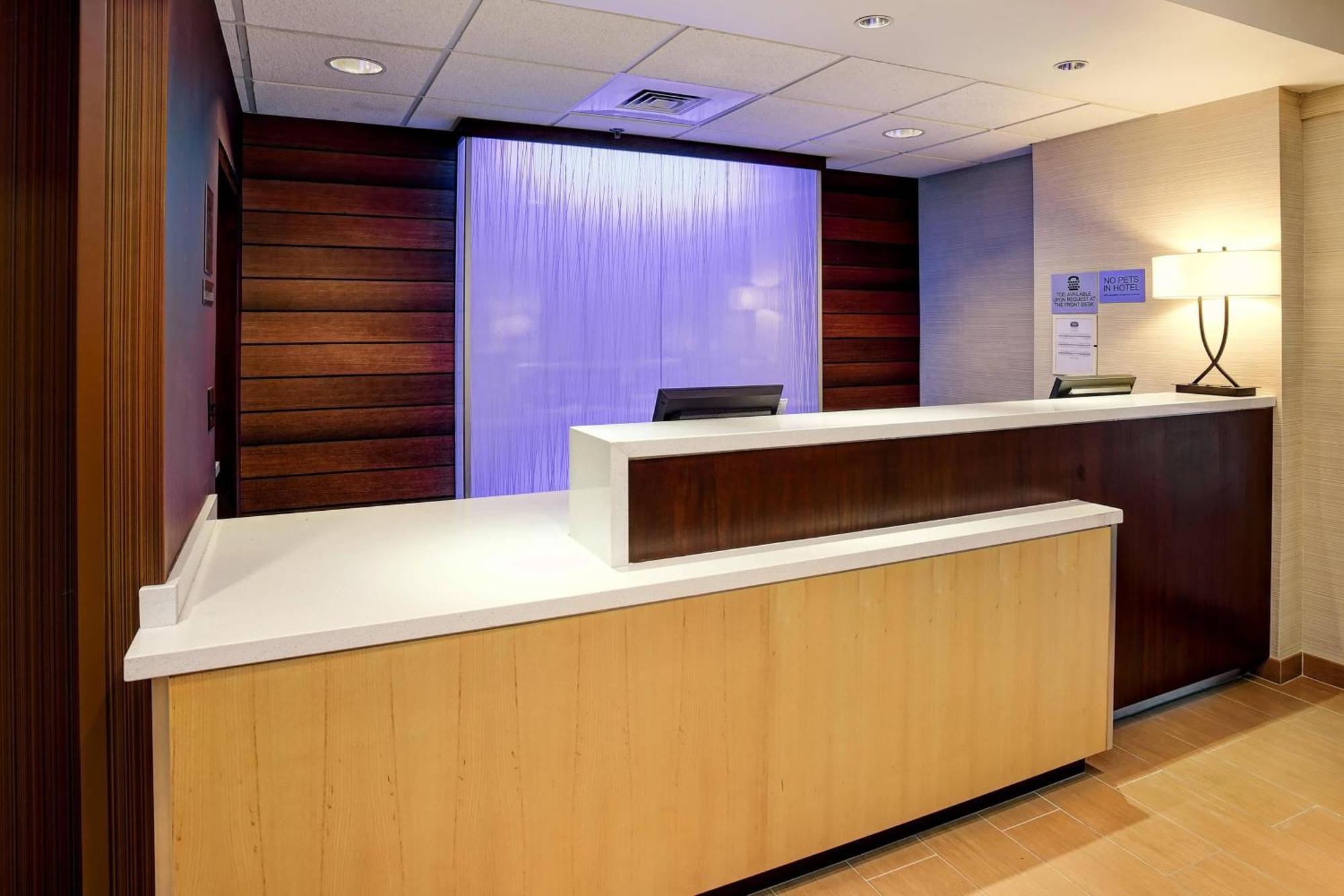 Fairfield Inn And Suites By Marriott Tampa Brandon Heartland Экстерьер фото